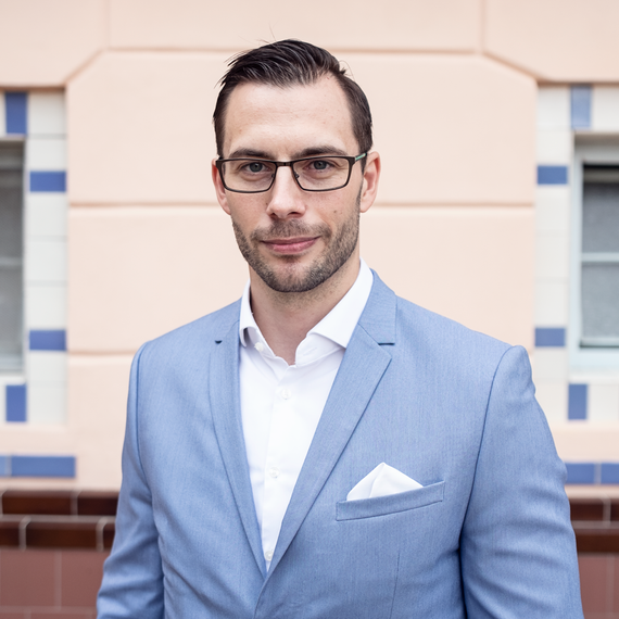 Bankéř České spořitelny Jan Heger