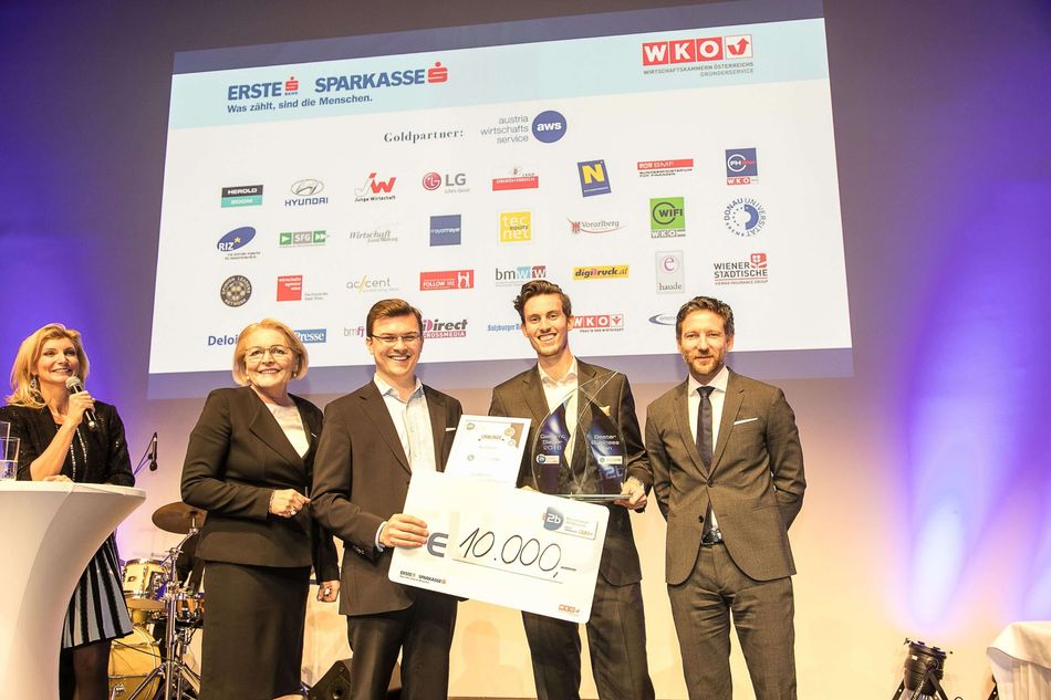 Mag. Anna Maria Hochhauser (WKÖ); Team HELFERLINE; Mag. (FH) Thomas Schaufler (Erste Bank)