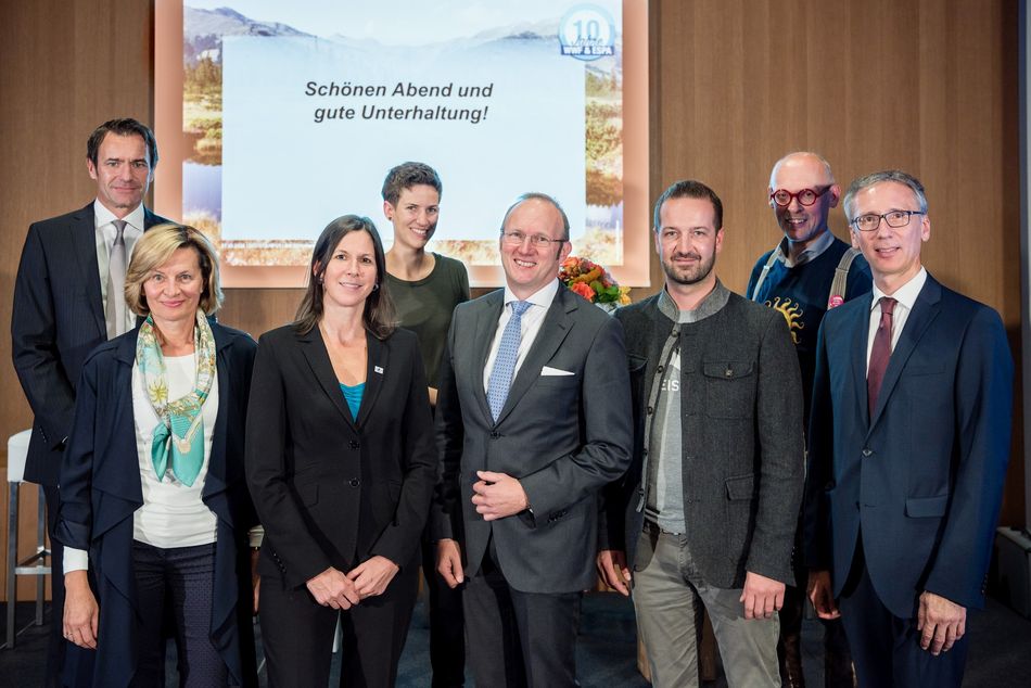 v.l.n.r. Stefan Gehrer, Moderator, Renate Pretscher, Nachhaltigkeitsmanagerin Verbund AG, Andrea Johanides, Geschäftsfüherin WWF Österreich, Rita Huber, Gründerin von Rita bringt's, Heinz Bednar, Vorsitzender der Geschäftsführung der Erste Asset Management, Christian Schlögl, Geschäftspartner Kreisel Electric, Johannes Gutmann, Gründer und Geschäftsführer, Sonnentor, Andreas Tschulik, Lebensministerium © Klaus Ranger (www.klausranger.at)