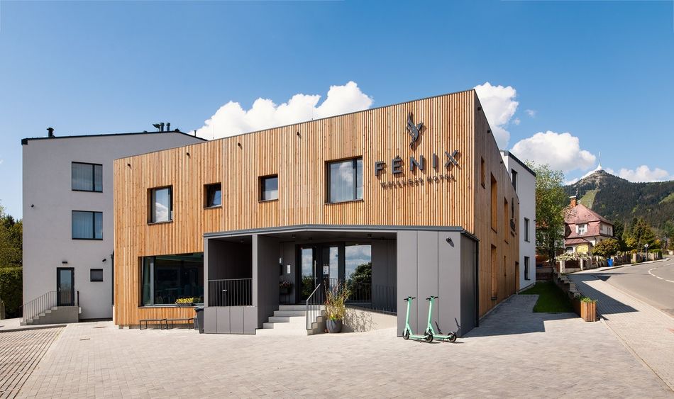 Hotel Fénix – příběh firem ČS