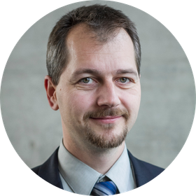 Template rund Prof. Jürgen Huber, Universität Innsbruck