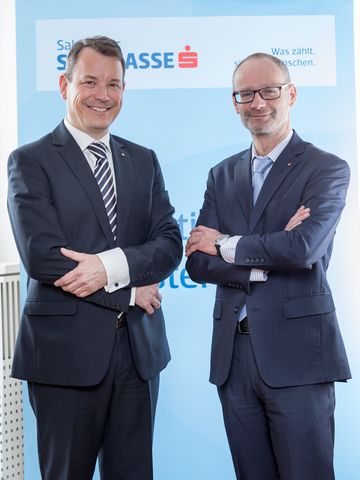 Vorstand Salzburger Sparkasse Sattel Paulweber FotoZauner 2018stehend