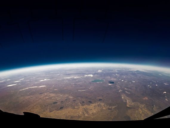 Pohled na planetu Zemi z vesmíru