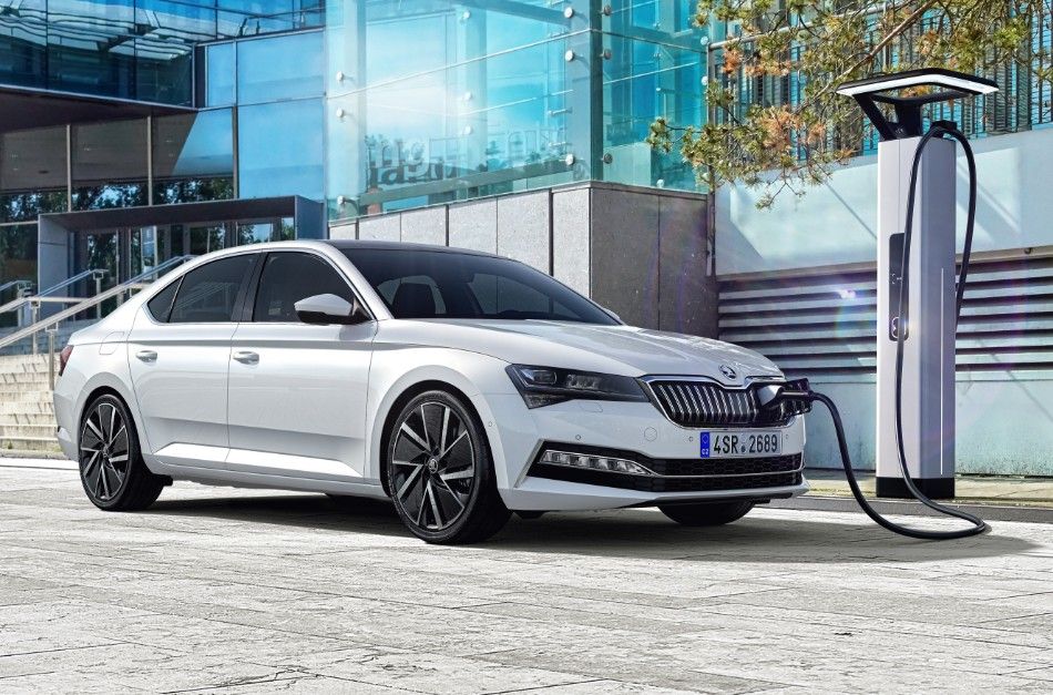 doba elektromobility - auto značky Škoda, dobíjení