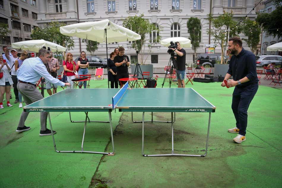 Matúš Vallo a Peter Krutil hrajú stolný tenis