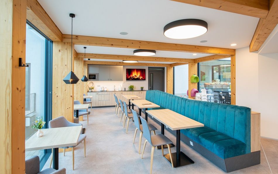 Hotel Fénix – příběh firem ČS
