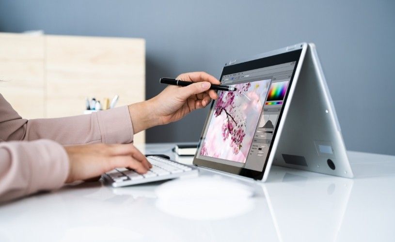 NFT - tvorba díla v tabletu