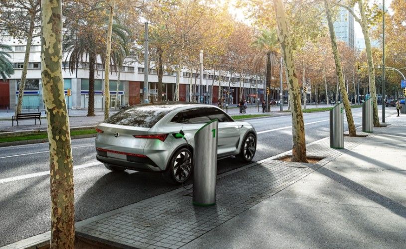 doba elektromobility - auto značky Škoda, dobíjení