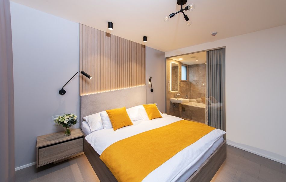 Hotel Fénix – příběh firem ČS