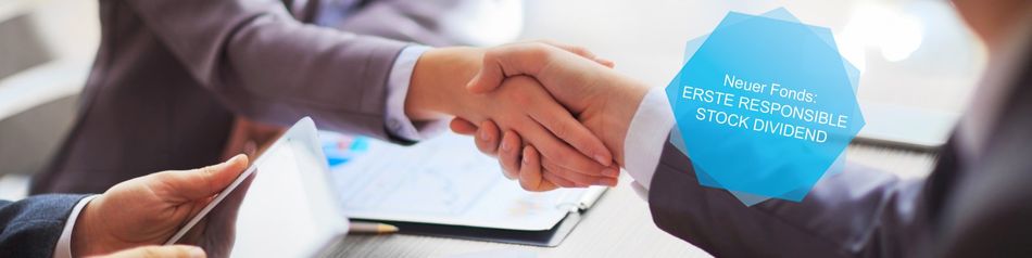 Business people shaking hands, finishing up a meeting ERSTE RESPONSIBLE STOCK DIVIDEND