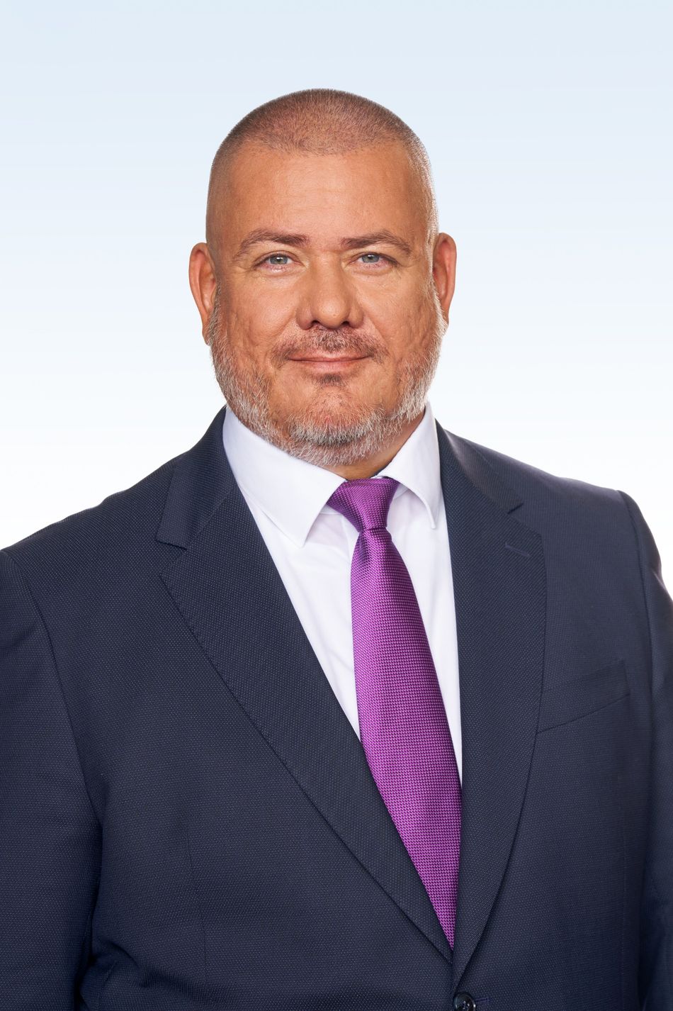 Erste Bank Portrait