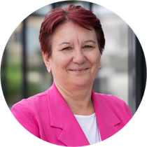 Firemní bankéřka Alena Hnízdilová