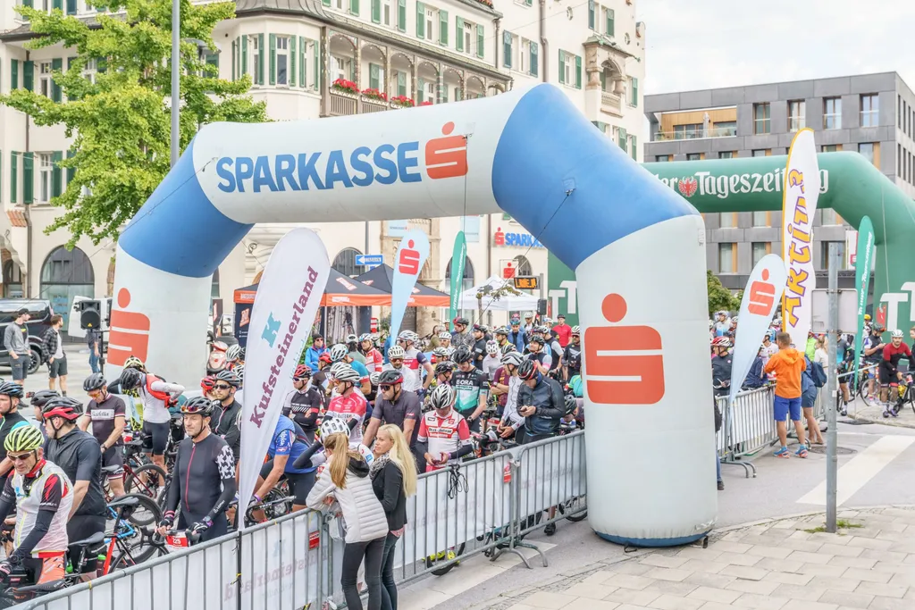 Start voller Radfahrer