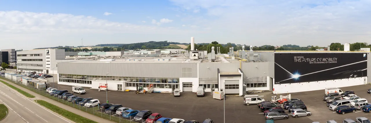 FACC - Außenansicht des Unternehmens im Innviertel