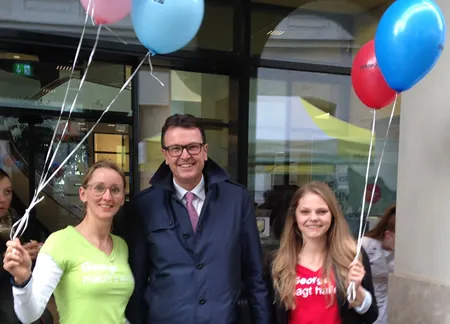 Die Sparkasse Kufstein informierte beim Nightshopping über George, dem modernsten Banking Österreichs. <br>Foto: Sparkasse