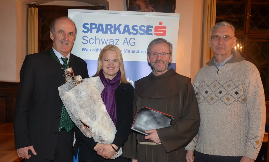 Vorstandsdirektor Peter Erler, Bernadette Abendstein, Guardian Jakob Wegscheider und Präsident HR Mag. Siegfried Kirchner