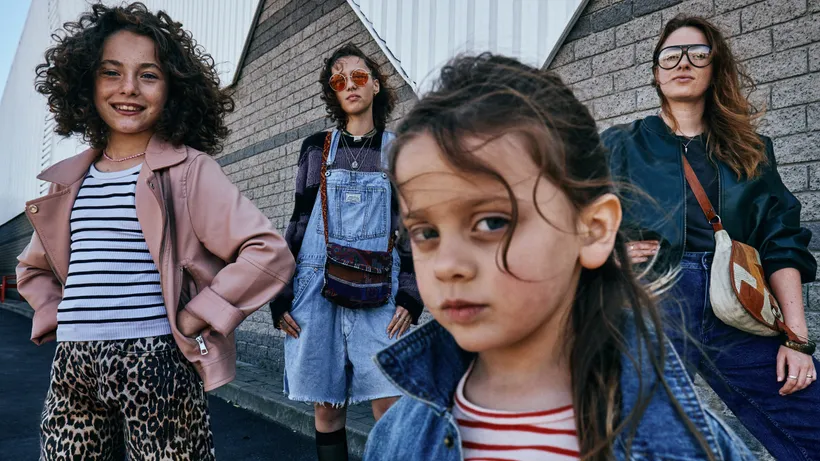 4 Frauen auf einem Bild