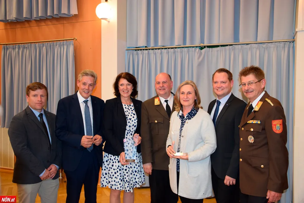 Floriani-Plakette für Unterstützung der Feuerwehren