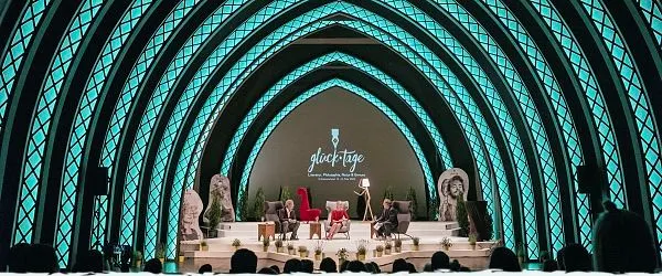 Bühne der Glücktage