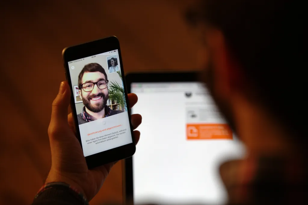Video-based online identification for new customers
