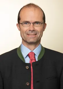 Porträt von Roman Swaton, Head of Desk Credits