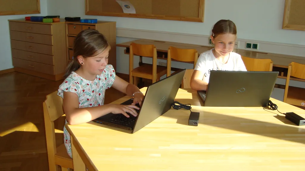 Neue Laptops für die VS Saifen-Boden