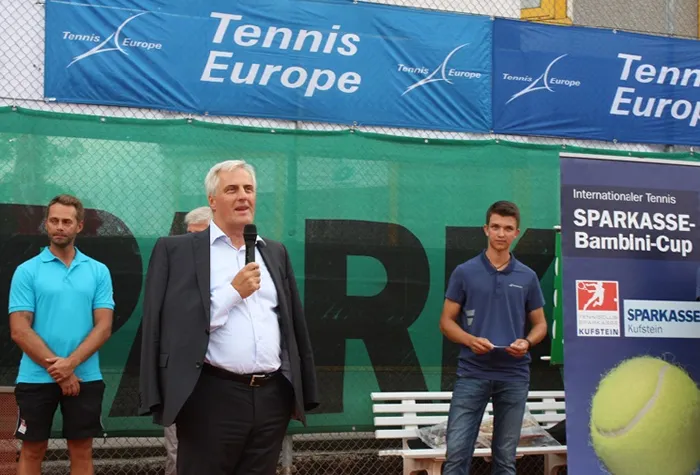 Turnier-Eröffnung: Grußadresse des Hauptsponsors Sparkasse Kufstein durch Vorstandsvorsitzenden Dir. Mag. Reinhard Waltl.