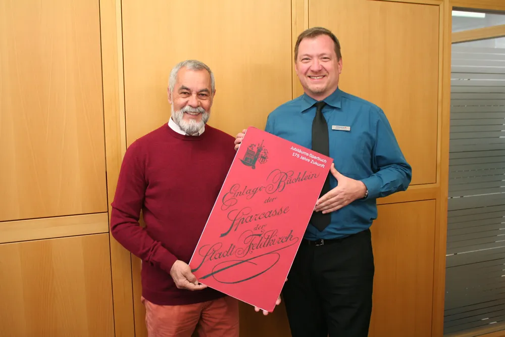 Willi Schmidt und sein Kundenbetreuer Roland Ladinek