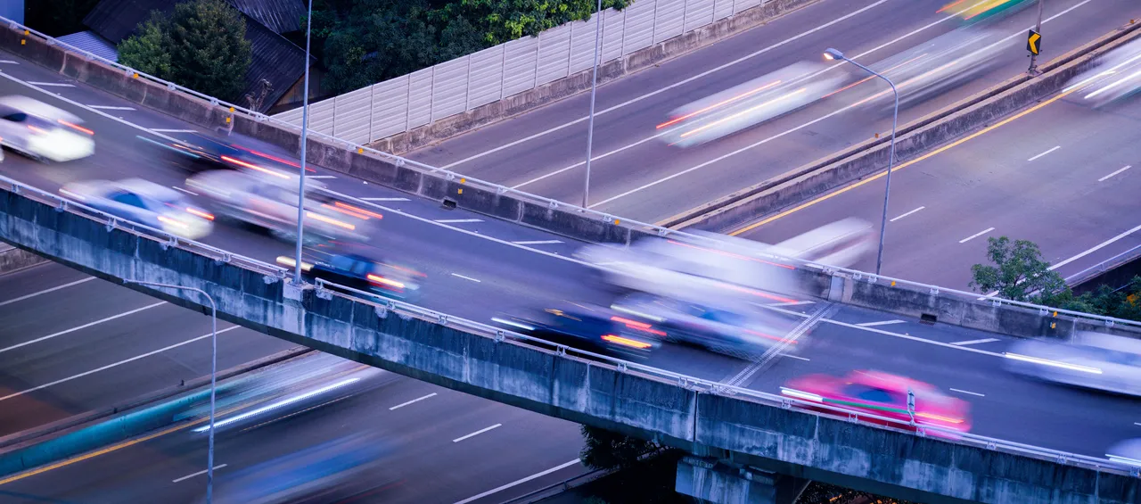 Luftaufnahme einer Autobahn