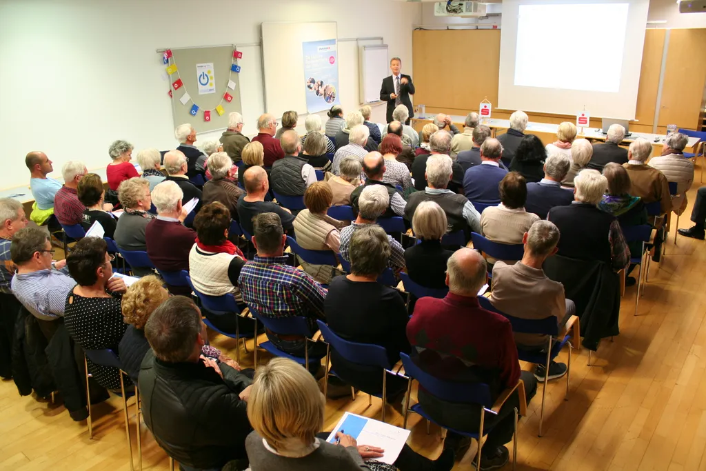 Foto: Seniorenbund-Infoabend sorgte für ausverkauften Sparkassensaal