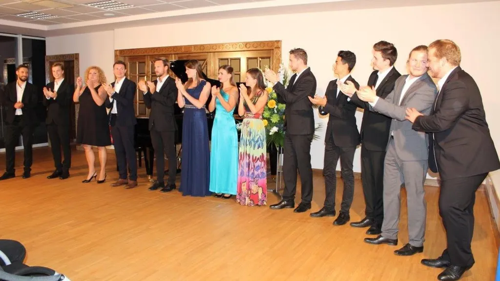 Ohrenschmaus der Sonderklasse: Riesiger Beifall zum Schluss und der Wunsch vieler Besucher solche Konzerte bald wieder zu hören. Foto:Veronika Spielbichler