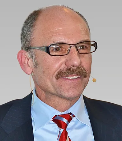 Porträtbild von Dr. Franz Gschiegl