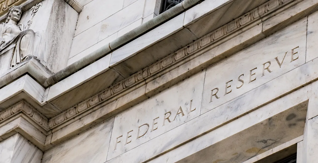 Fassade des Federal Reserve Building in Washington DC