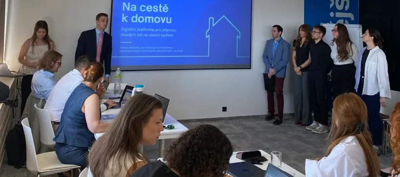 Saša: Často si ani neuvědomujeme, že naše aplikace používají tisíce lidí