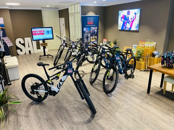 handy am fahrrad dynamo laden Fahrrad-Dynamo-Generator, Elektrischer Fahrrad-Generator mit Wiederaufladbarem USB-Ausgang, Kompakter Motorisierter Reibungsgenerator 1000 MAh Handy-Ladegerät Power Bank Zum Reiten Sport & Freizeit City Star 28 Zoll, Size:XL/XXL aufbewahrungsbehä