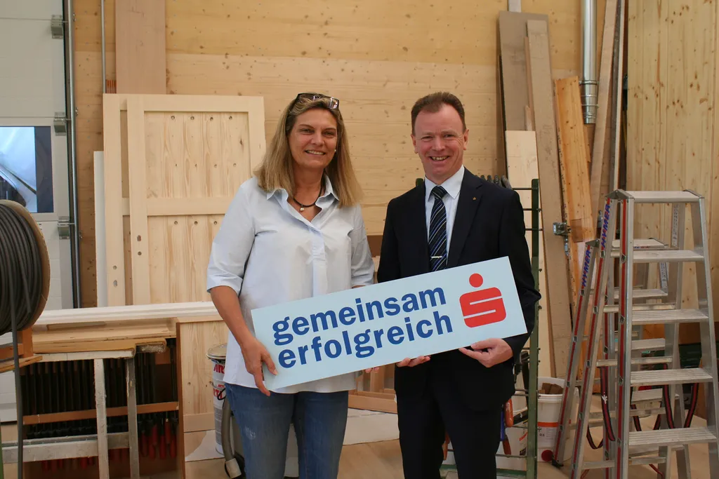 Vorstand und Mitarbeiter der Sparkasse laden ein: Feiern Sie am Samstag gemeinsam mit uns!