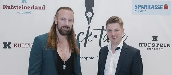 zwei Herren posieren bei den Glück Tagen