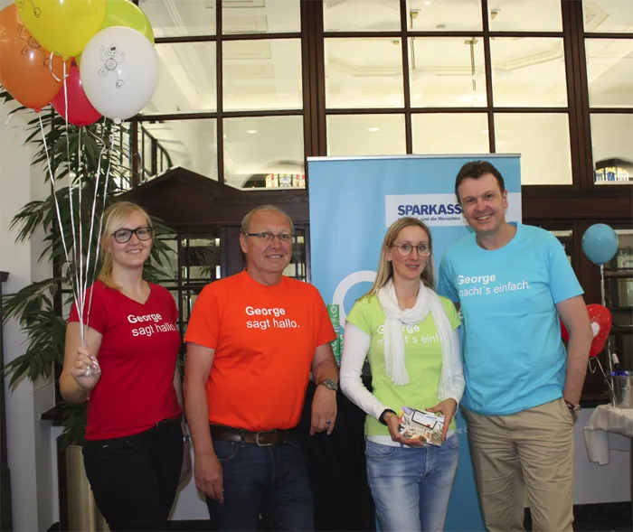 Das Team der Hauptanstalt Kufstein freute sich über zahlreiche Besucher an den George-Tagen. <br>Foto: Sparkasse