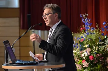 Bürgermeister Mag. Martin Krumschnabel eröffnete die 3-tägige Arbeitstagung. Foto: hn media