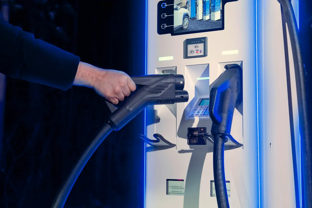 Eine Ladesäule des Unternehmens EnerCharge