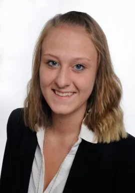 Foto: Celina Ganahl, Lehrling im 1. Lehrjahr bei der Sparkasse Feldkirch