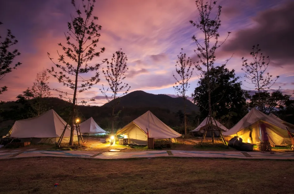 luxusní kempování glamping