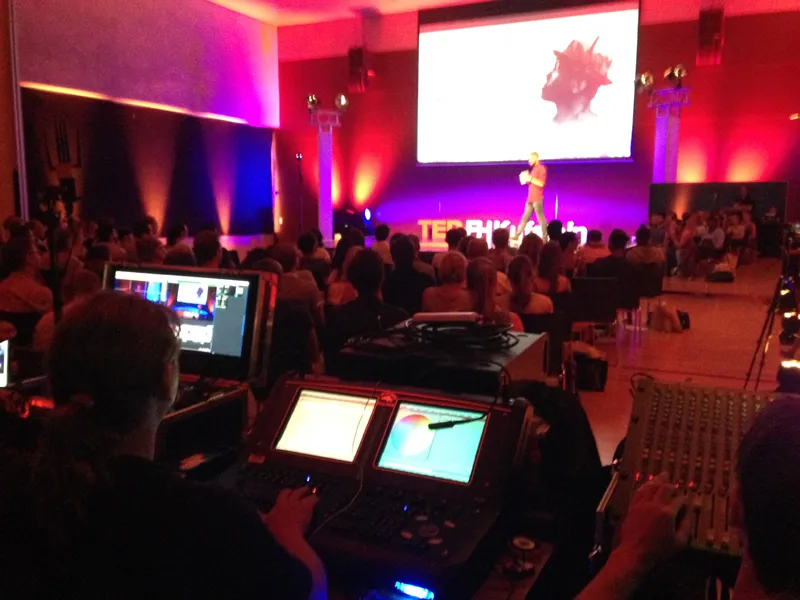 BU: TEDx: Mehr als 100 Besucher verfolgten die spannenden Vorträge an der FH Kufstein. <br> Foto: FH Kufstein Tirol