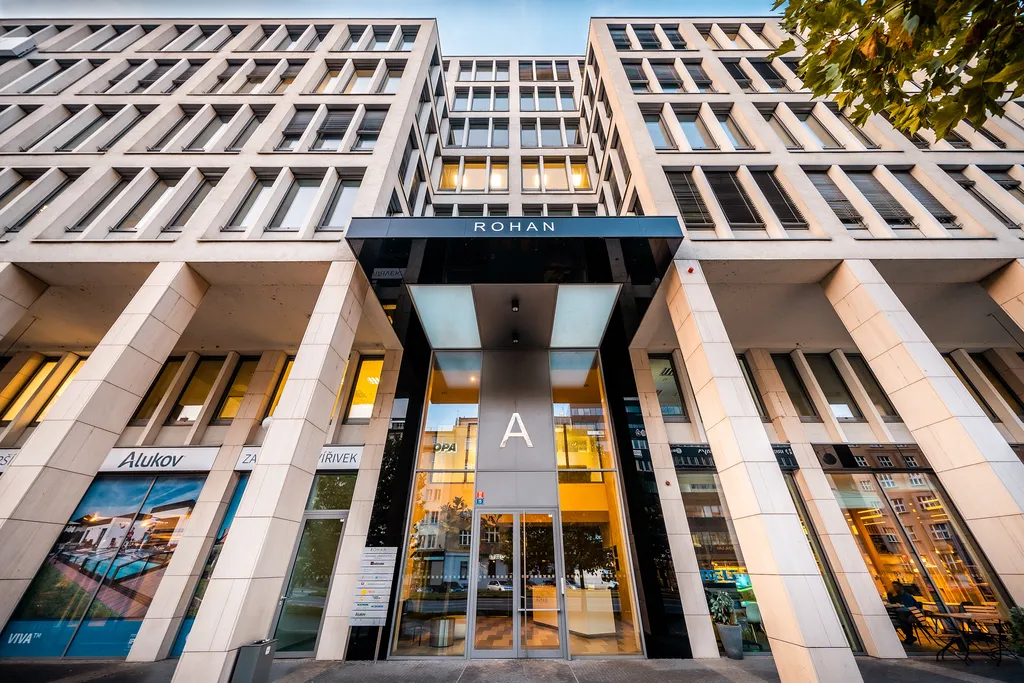Rohan Business Center